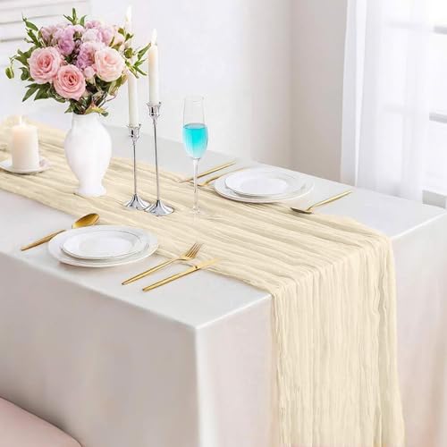 Holiday Dining Table Decorations