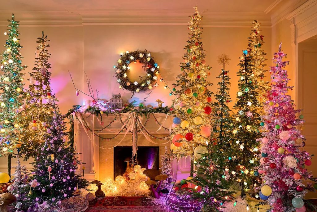 How 2 Best Decorate Christmas Lights