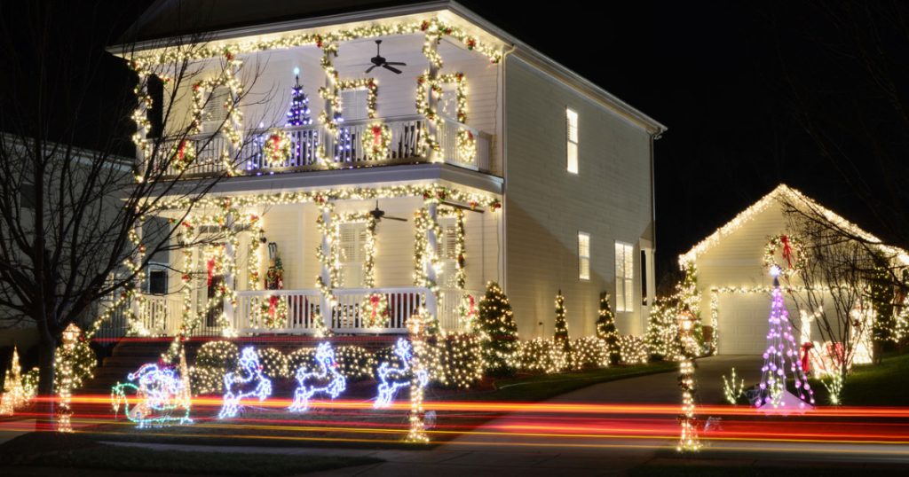 How are White Lights Decorated in the House