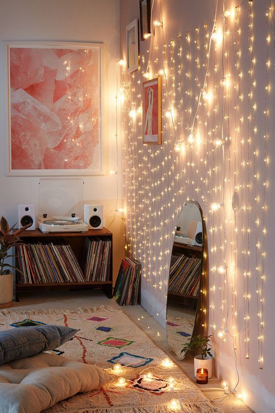 How to Arrange Decorative Lights on Wall