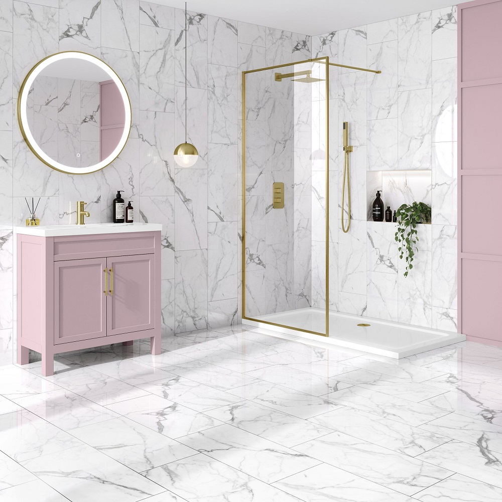 How to Decorate a Bathroom With White Walls