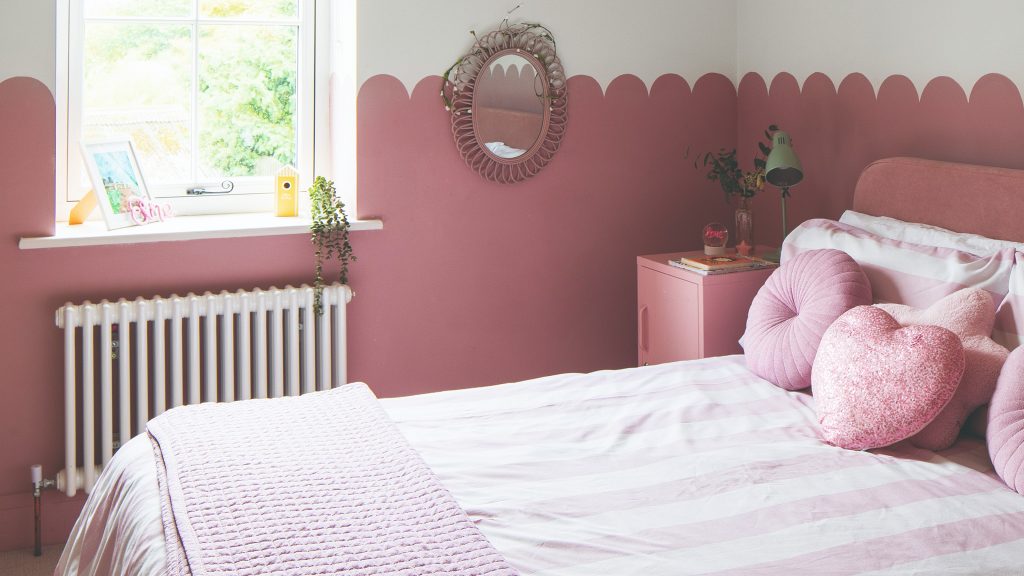 How to Decorate a Girl'S Bedroom