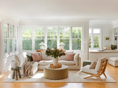 How to Decorate a Long Living Room With Windows