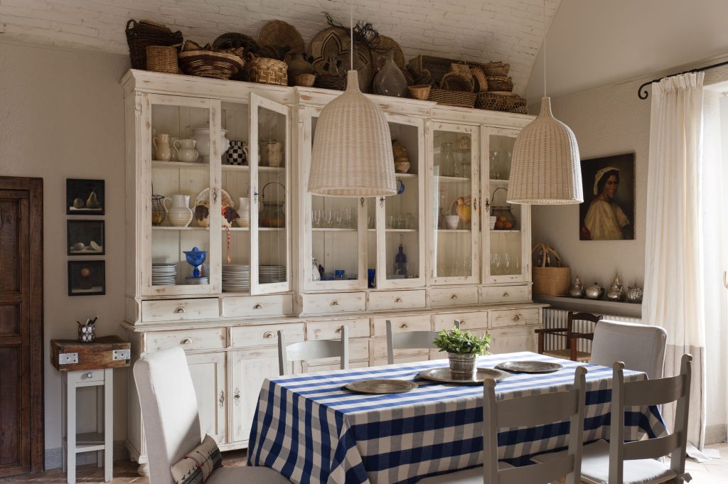 How to Decorate above Cabinets in Kitchen
