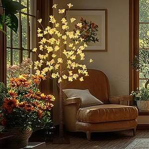 How to Decorate an Artificial Plant With Lighting