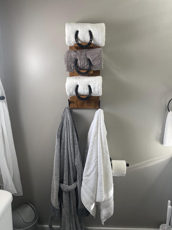 How to Decorate Bathroom Towels With Beads