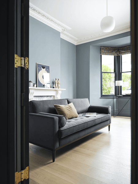 How to Decorate Living Room With Charcoal Sofa
