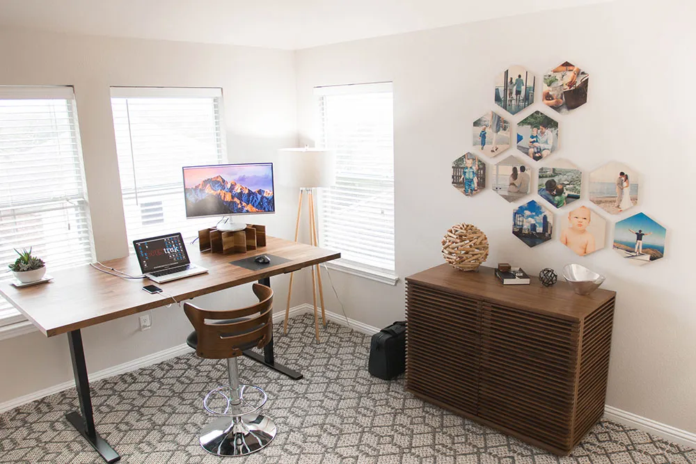 How to Decorate Office Without Natural Light