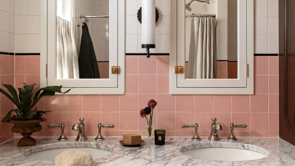 How to Decorate Pink Bathroom Room 1940'S