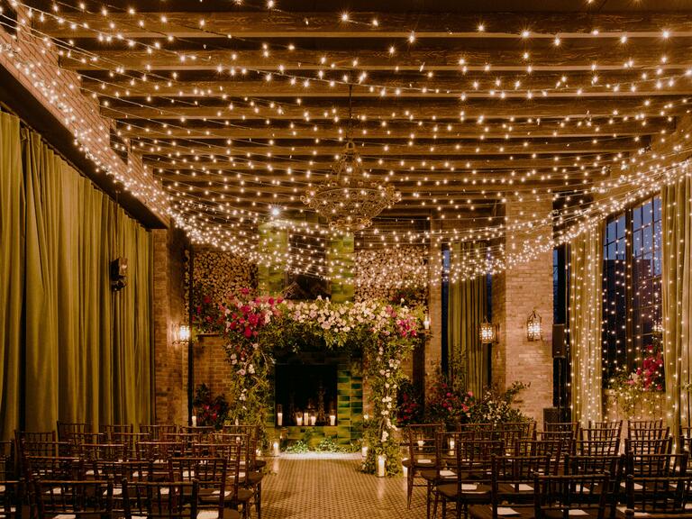 How to Decorate With Lights for Wedding