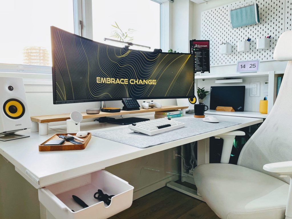 How to Decore Office Pod