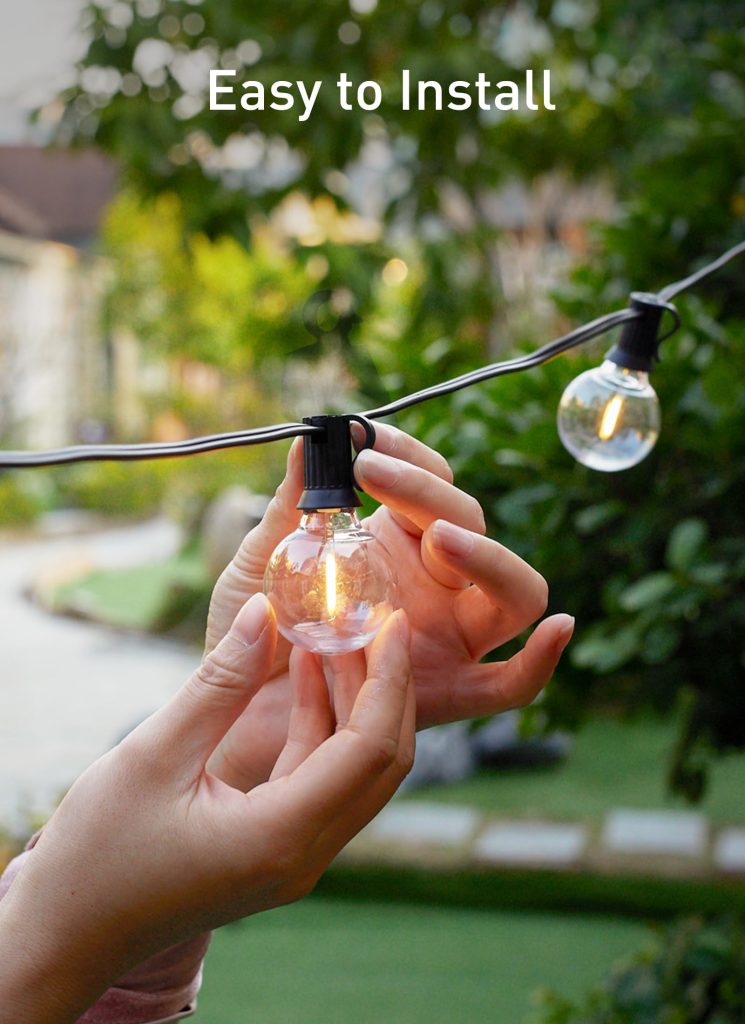 How to Replace Light Bulb in Outdoor Decor