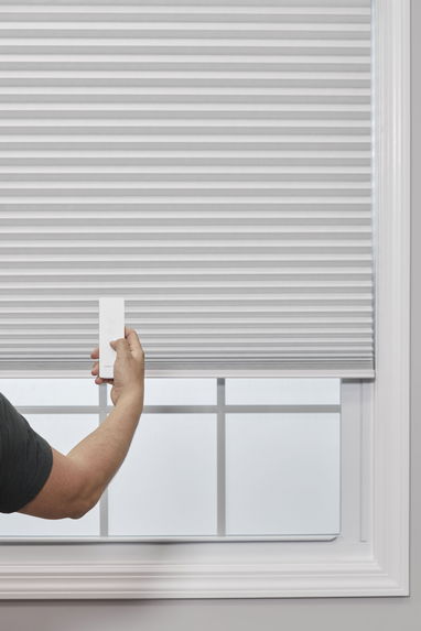 Is Decorators White Light Blocking Blind to Go