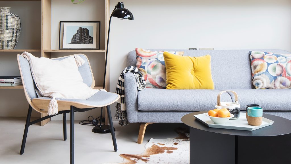 What Color Decorate Small Living Room